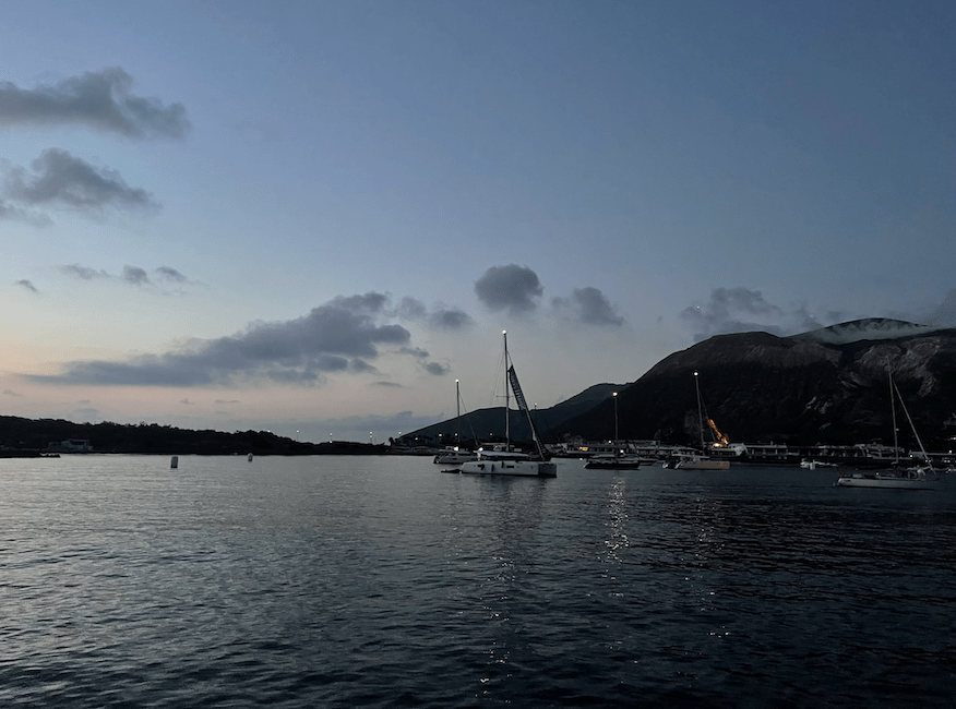 Isole Eolie - Fluctua Sailing Charter